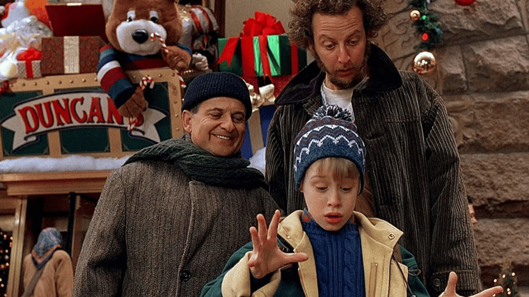 Когда выйдет не 1 дома. Кевин один дома 2. Один дома / Home Alone (1990).