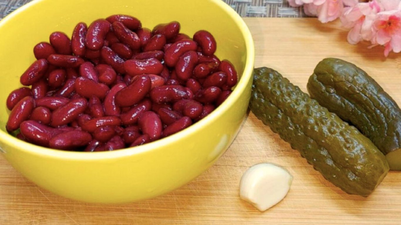 смачний салат з буряком
