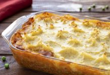 Рецепт ніжного та дуже смачного пирога з картопляного пюре і курки